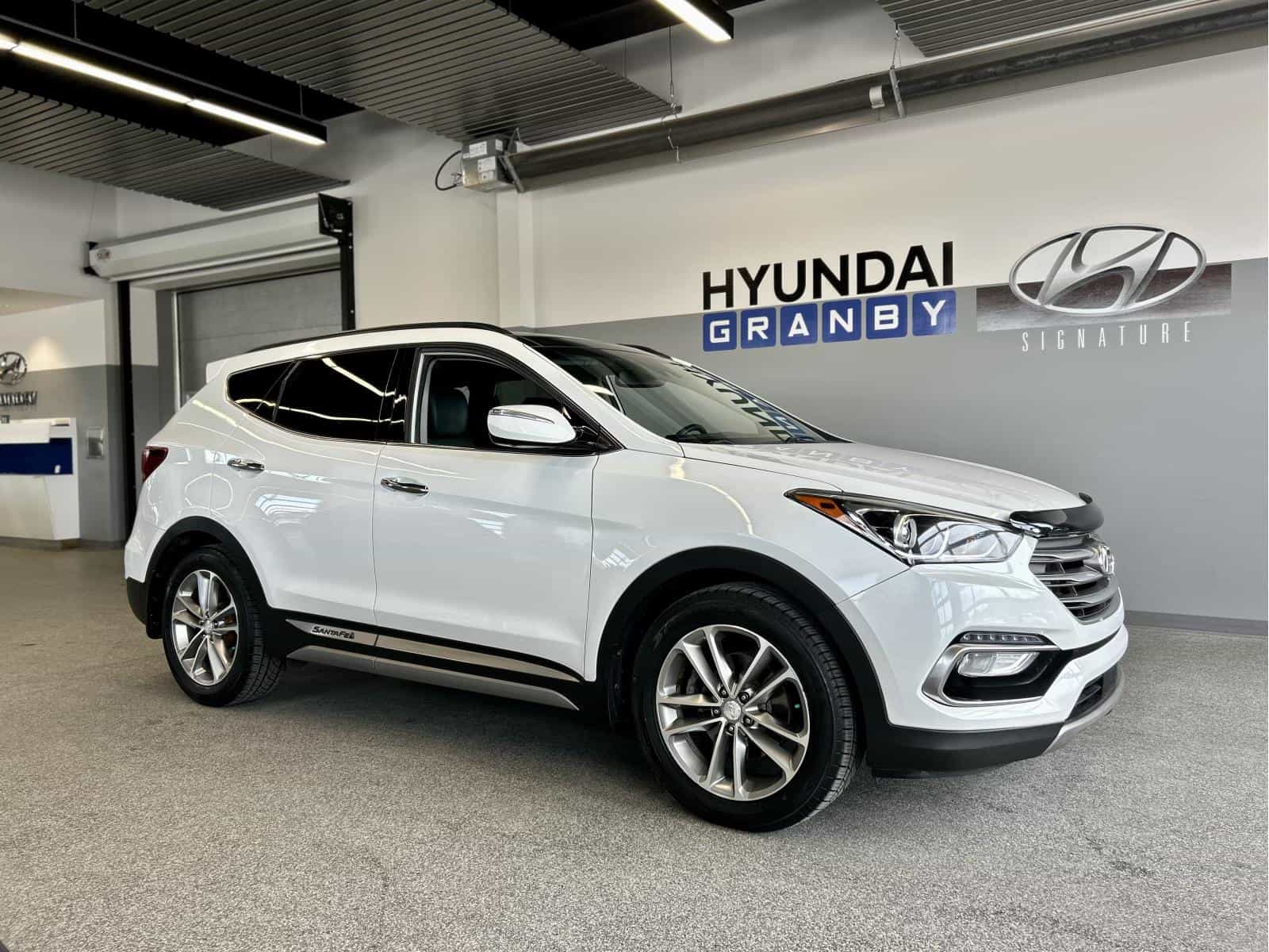 2017 Hyundai Santa Fe Sport Ultimate - Image 1
